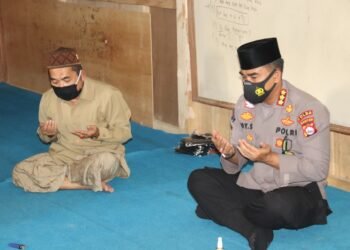 Tim Warung Jumat Polda Banten Kunjungi Pondok Pesantren Tebu Ireng 08, Salurkan Puluhan Paket Sembako