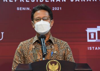 Vaksinasi Terus Berjalan, Menkes: Tetap Disiplin dan Waspada