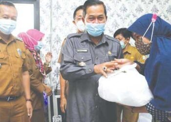 4.000 Sembako Gratis Dibagikan untuk Kader dan Pensiunan