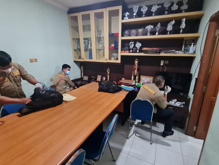 Dugaan Korupsi Dana Hibah, Kejari Geledah Sekretariat KONI Tangsel