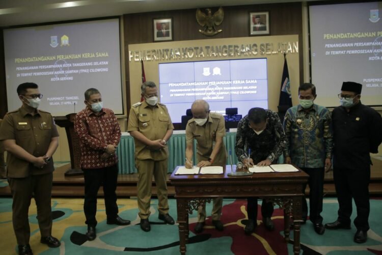 Pemkot Tangsel dan Kota Serang Tandatangani Perjanjian Kerja Sama Pemanfaatan TPAS Cilowong