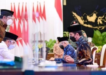 Presiden Serahkan Zakat Sekaligus Luncurkan Gerakan Cinta Zakat