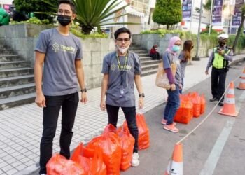Program Rame Rame Sedekah, TangCity Mall Bagikan Ratusan Takjil