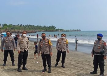Dukung Instruksi Gubernur, Karo Ops Polda Banten Cek Pospam Wisata Anyer