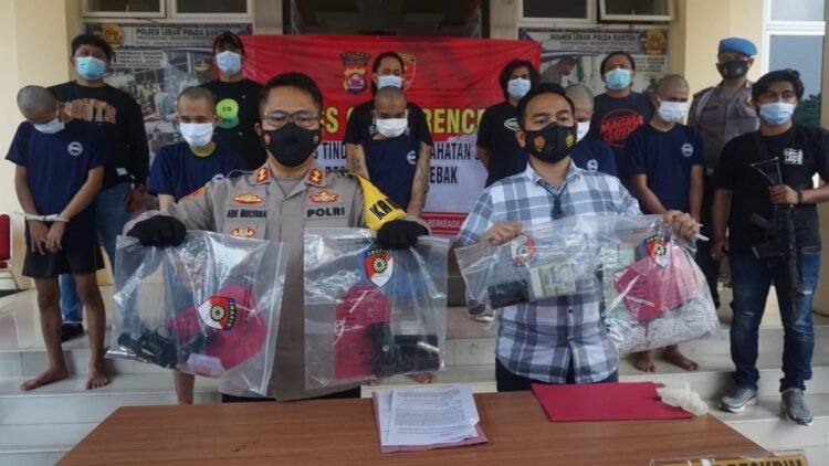 Kurang dari 1×24 Jam,5 (lima) Kawanan Begal Berhasil di ringkus Sat Reskrim Polres Lebak