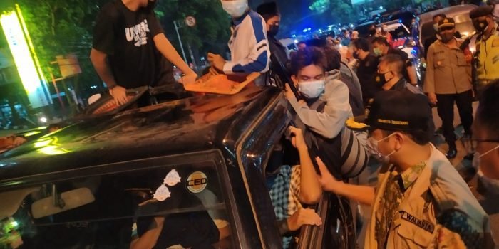 Mobil Plat Merah Disewakan, Walikota Tangerang Geram