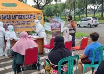 Polsek Pondok Aren Buka Fasilitas Swab Gratis Bagi Pemudik dan Warga