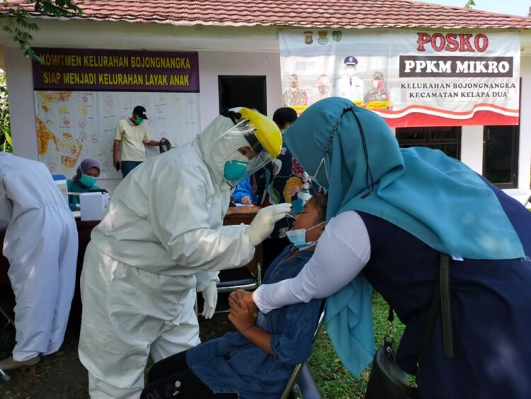 Ratusan Warga Positif Covid-19, Satu RW di Kelapa Dua Dilockdown