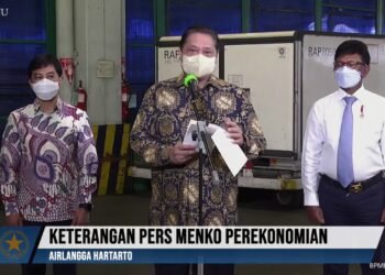 Stok Vaksin Kembali Bertambah, Airlangga: Sukseskan Vaksinasi dan Patuhi Protokol Kesehatan