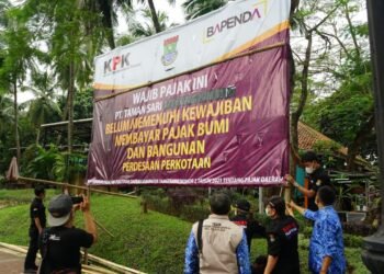 Tunggak Pajak Selama Lima Tahun, Taman Sari Lippo Karawaci Dipasangi Spanduk