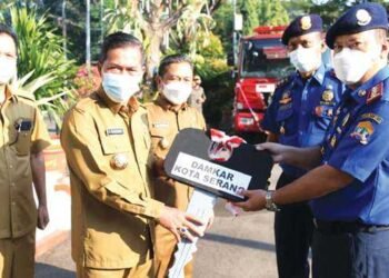Terima Mobil Damkar dari Korsel, Syafrudin: Damkar Harus Lebih Sigap