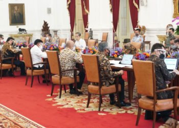Pimpin Rapat Hilirisasi Ekonomi Digital, Presiden Instruksikan Percepatan Digitalisasi UMKM