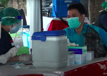 Presiden Jokowi Dorong DKI Jakarta Lakukan 100 Ribu Vaksinasi Per Hari