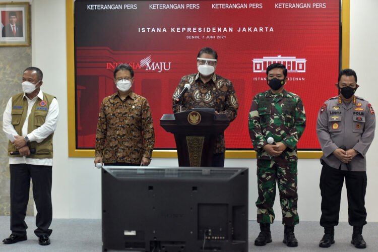 Airlangga: Tren Kenaikan Kasus COVID-19 Pasca Libur Lebaran Masih Harus Diwaspadai