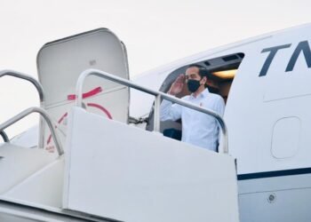 Bertolak ke Kendari, Kasetpres: Presiden Ingin Pastikan Pemda Aktif dalam Penanganan Covid-19