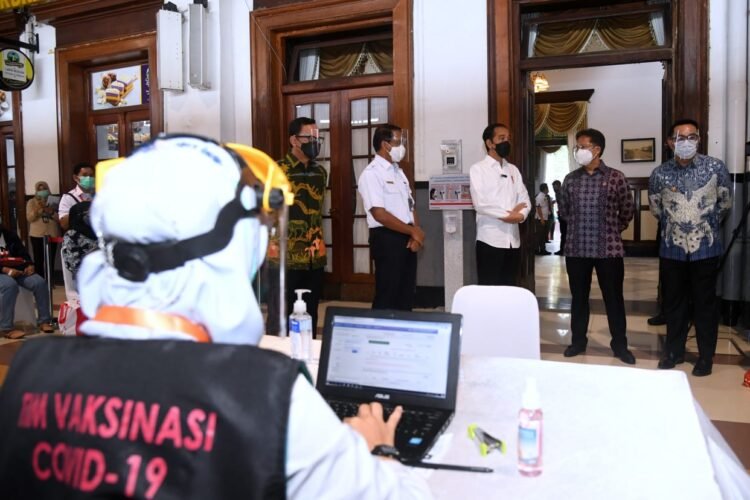 Cegah Penularan COVID-19 di KRL, Kemenhub Minta Tes Acak Terus Dilanjutkan