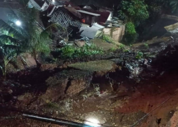 Dinas PUPR Provinsi dan DPU Tangsel Cek Longsor di Kali Ciputat