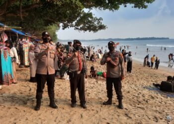 Disiplinkan Prokes di Destinasi Wisata, Personel Ditpamobvit Polda Banten Gelar Patroli