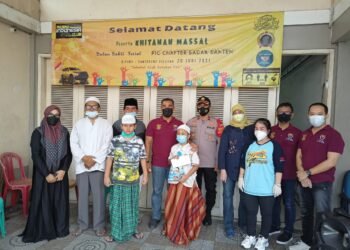 Kabidhumas Polda Banten Hadiri Baksos Khitanan Massal Komunitas PIC