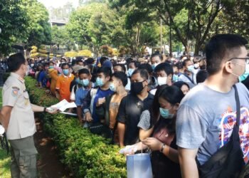 Peserta Vaksinasi Covid-19 Geruduk Balai Kota, Walikota Tangerang: Tingginya Antusias Warga