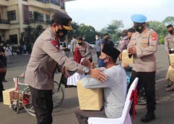 Polda Banten Salurkan 7.000 Paket Sembako Peringati Hari Bhayangkara