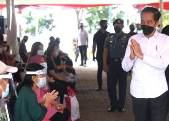 Presiden Jokowi Targetkan 100 Ribu Penyuntikan Dosis Vaksin per Hari di DKI Jakarta
