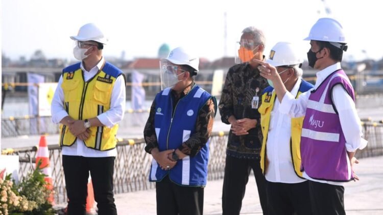 Presiden Jokowi Tinjau Pembangunan Jalan Tol Semarang-Demak