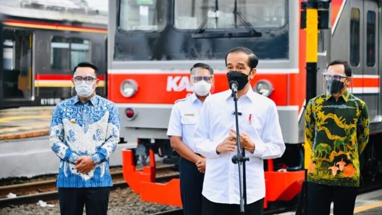Presiden: Percepat Vaksinasi di Tempat dengan Mobilitas dan Interaksi Tinggi