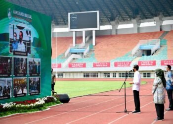 Presiden Tinjau Vaksinasi Massal Bagi Masyarakat dan Penyandang Disabilitas di Stadion Pakansari