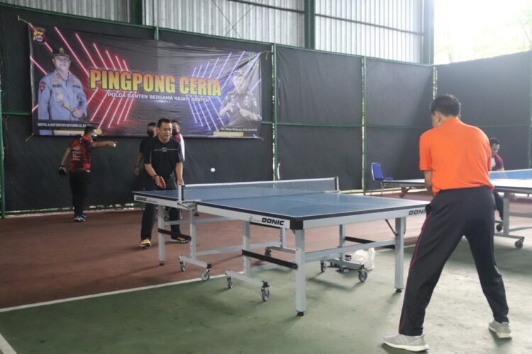 Sambut Hari Bhayangkara ke-75, Polda Banten Gelar Pingpong Ceria Bersama Kejati Banten