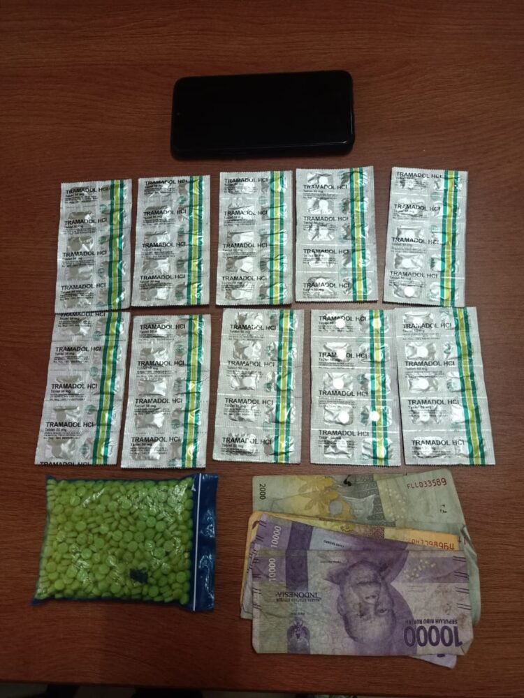 Satresnarkoba Polres Lebak Berhasil Ungkap Kasus Penjualan obat Keras Daftar G