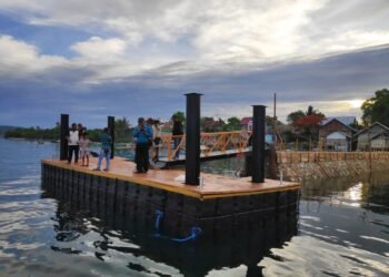 Tingkatkan Konektivitas Pulau-Pulau Kecil, KKP Bangun Lima Dermaga Apung
