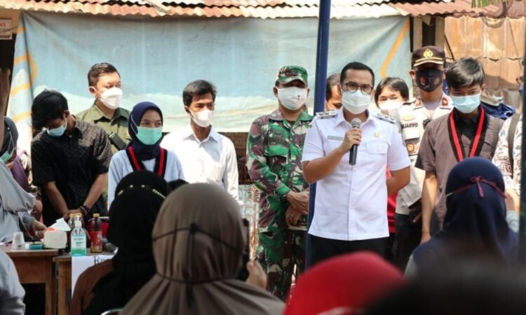 Vaksinasi Covid-19 di Pamulang, Pemkot Tangsel Gandeng Pergerakan Mahasiswa Tangerang Raya