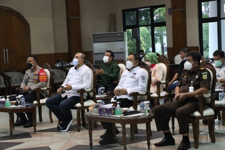 Bupati Tangerang Klaim Suplai Oksigen dan Obat-obatan Aman