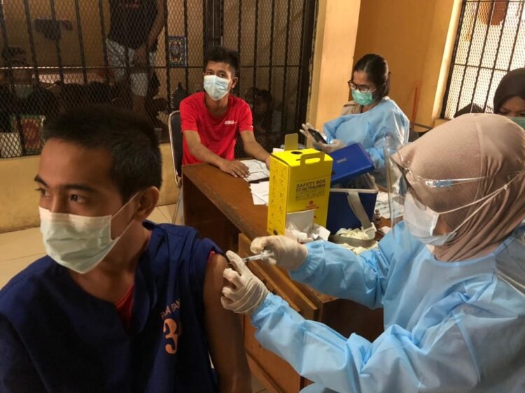 Dukung Akselerasi Program Vaksinasi, Sebanyak 93 Tahanan di Vaksin