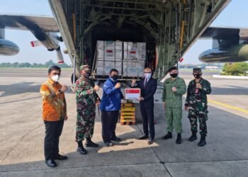 Indonesia Terima Bantuan Ventilator dan Tabung Oksigen dari Singapura