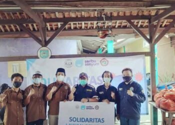 Karang Taruna Bangkit Bersama 03 Kelurahan Setu Gelar Santunan untuk Anak Yatim Piatu