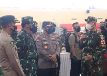 Panglima TNI dan Kapolri Tinjau Lokasi Vaksinasi di Kampus Untirta