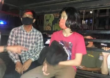 Penertiban PPKM Darurat, 2 Remaja dari Pondok Cabe Kepergok Buang Pil Eximer