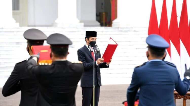 Pimpin Prasetya Perwira Tahun 2021, Presiden Jokowi Lantik 700 Perwira Remaja TNI dan Polri