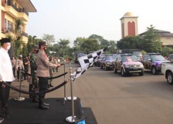 Polda Banten Salurkan 2.000 Paket Bantuan PPKM Darurat