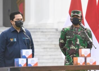 Presiden Jokowi Instruksikan Panglima TNI Pastikan Obat Isoman Gratis Sampai Tepat Sasaran