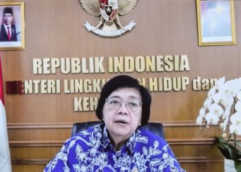 Presiden Jokowi Pimpin Rapat Terbatas Bahas Pengelolaan Limbah B3 Medis COVID-19