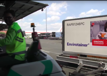 Tahap Ke-21, 10 Juta Dosis Bahan Baku Vaksin Sinovac Tiba di Tanah Air