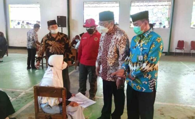 1.700 Santri Ponpes Al-Amanah Al-Gontory Ikuti Vaksinasi Covid-19