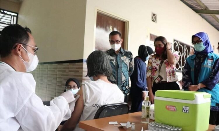 Vaksinasi ODGJ di Tangsel