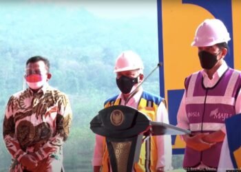 Presiden Jokowi Resmikan Bendungan Kuningan