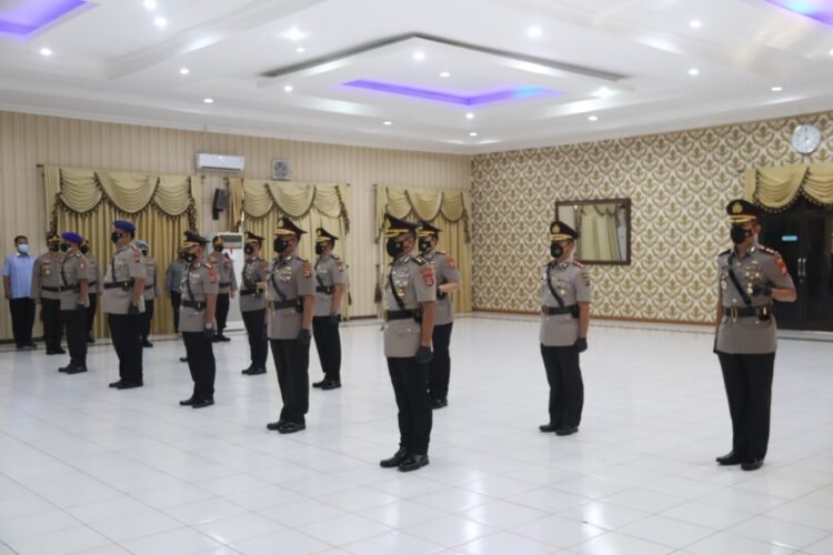 Kapolda Banten Lantik Pejabat Utama dan Kapolres