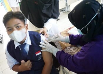 Kejar Target Herd Immnuity, Pemkab Tangerang Vaksin Ratusan Pelajar
