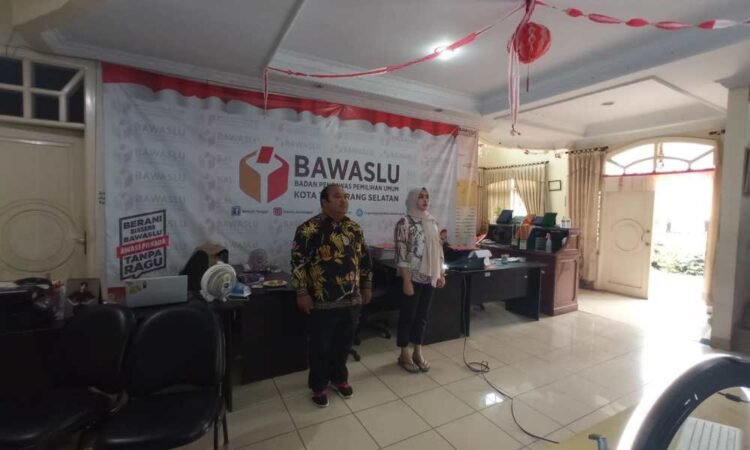 Lomba HUT ke-76 RI yang Digelar Bawaslu Banten, Bawaslu Tangsel Raih Juara Dua